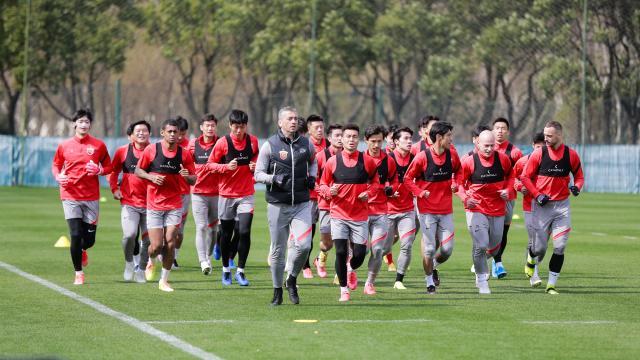 lol下注网站-莱科考察海港新丁喜忧参半 热身浙江首演343新阵